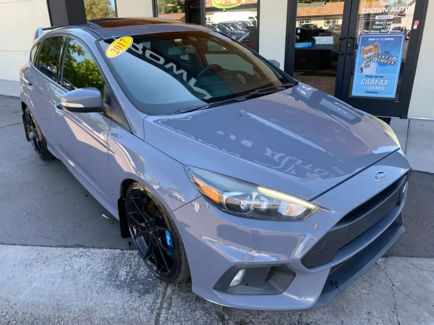 2017 Ford Focus RS photo 1