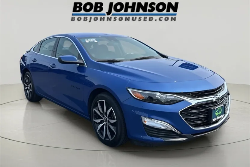 2023 Chevrolet Malibu RS photo 1