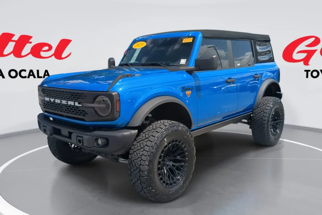 2023 Ford Bronco Badlands photo 1