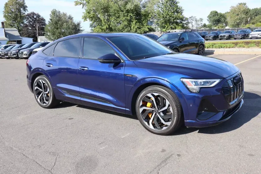 2022 Audi e-tron Sportback S line Premium Plus photo 1