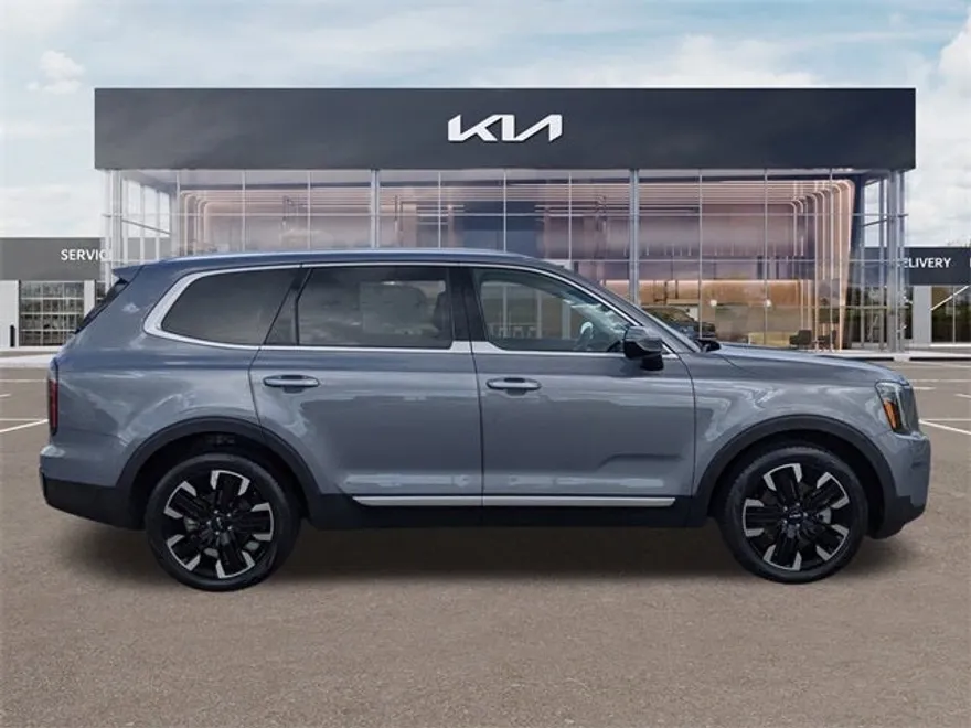 2023 Kia Telluride SX photo 1