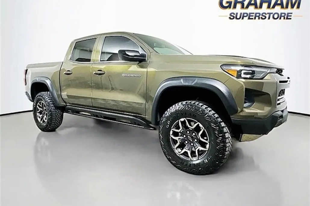 2024 Chevrolet Colorado ZR2 photo 1
