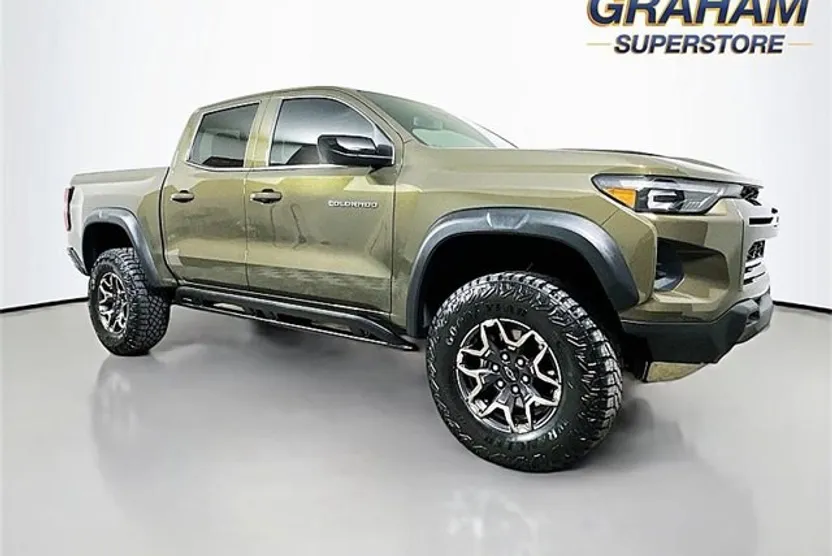 2024 Chevrolet Colorado ZR2 photo 1