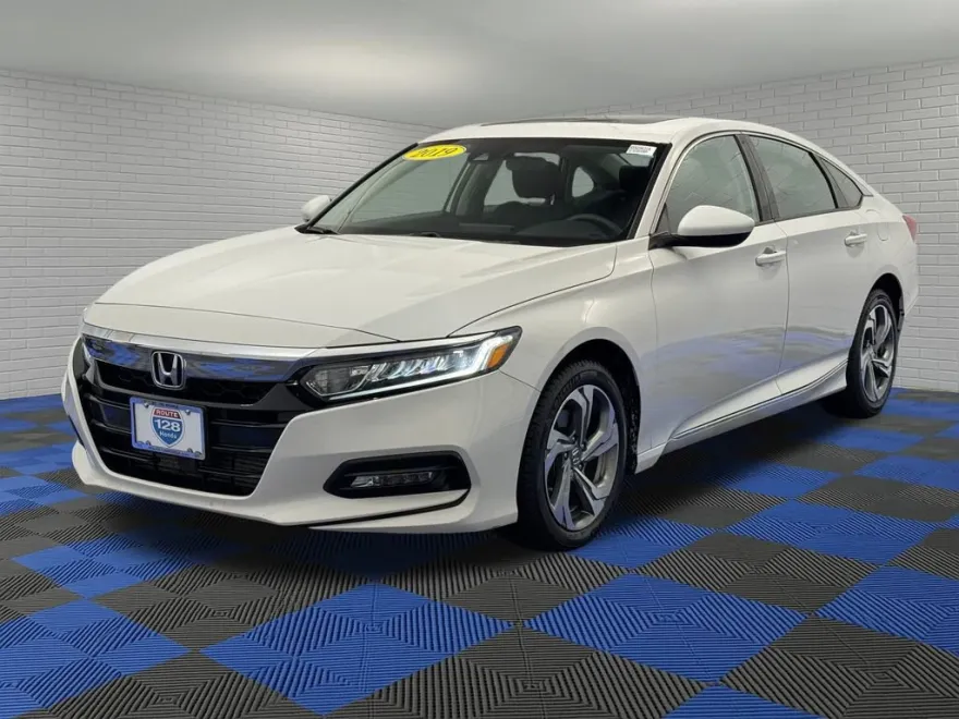 2019 Honda Accord EX 1.5T photo 1