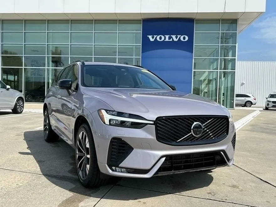 2026 Volvo XC60 B5 Plus photo 1