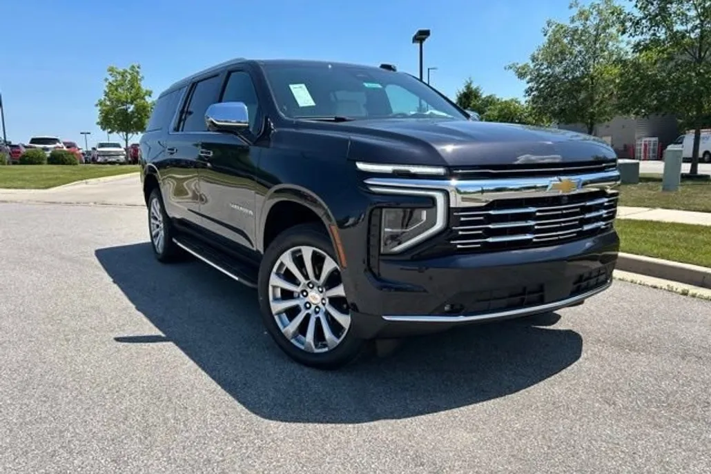 2025 Chevrolet Suburban Premier photo 1