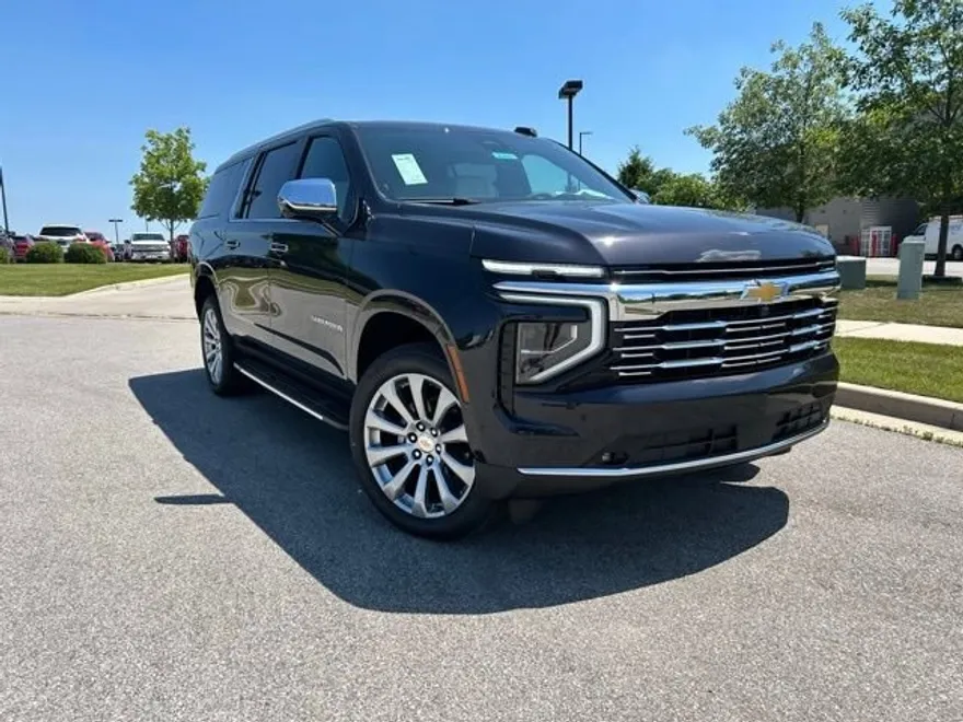 2025 Chevrolet Suburban Premier photo 1