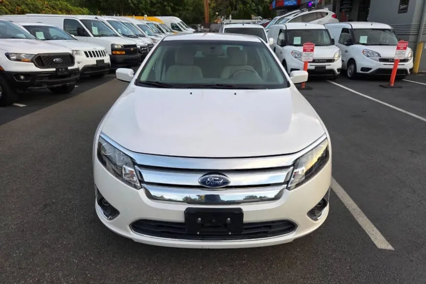 2011 Ford Fusion Hybrid photo 1