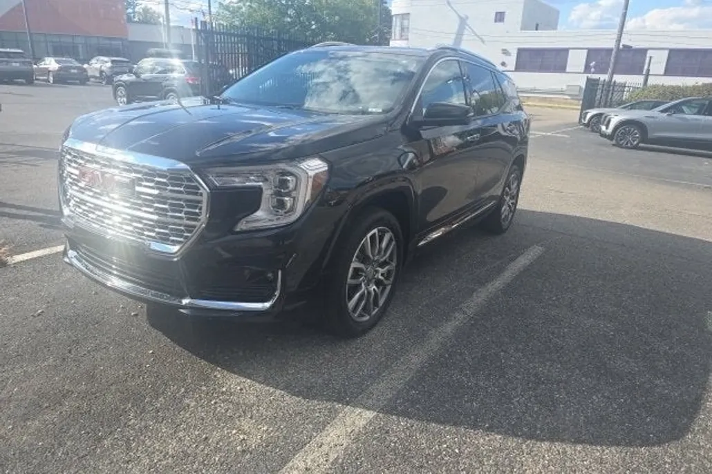 2022 Gmc Terrain Denali photo 1