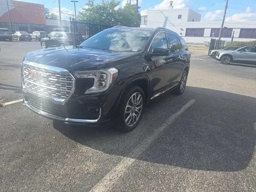 2022 Gmc Terrain Denali photo 1