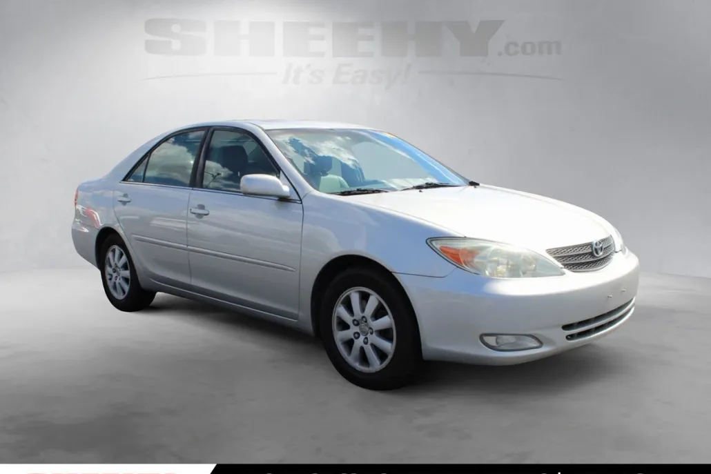 2003 Toyota Camry XLE photo 1