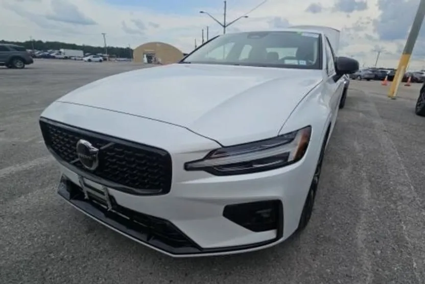 2024 Volvo S60 B5 Core photo 1