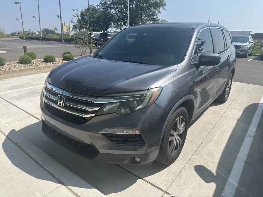 2016 Honda Pilot EX-L photo 1
