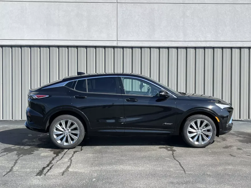 2025 Buick Envista Avenir photo 1
