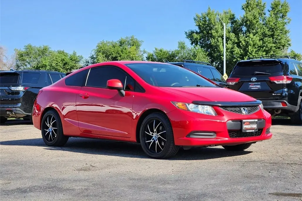 2012 Honda Civic LX photo 1