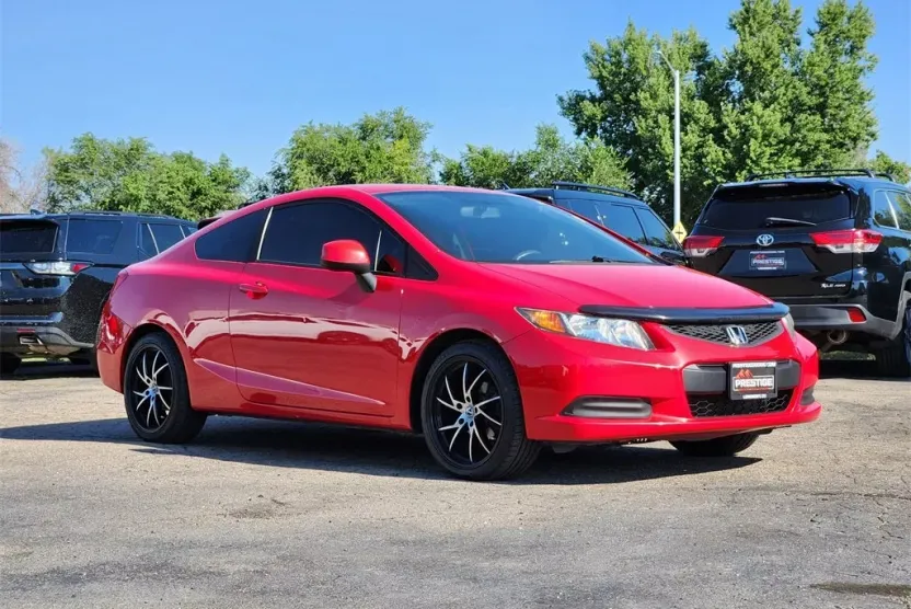 2012 Honda Civic LX photo 1