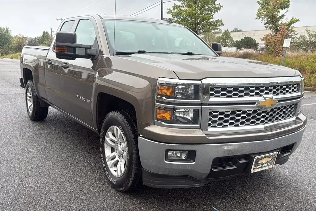 2014 Chevrolet Silverado 1500 LT photo 1