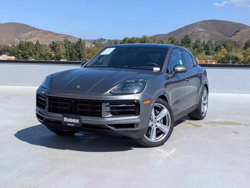 2025 Porsche Cayenne Coupe Base photo 1