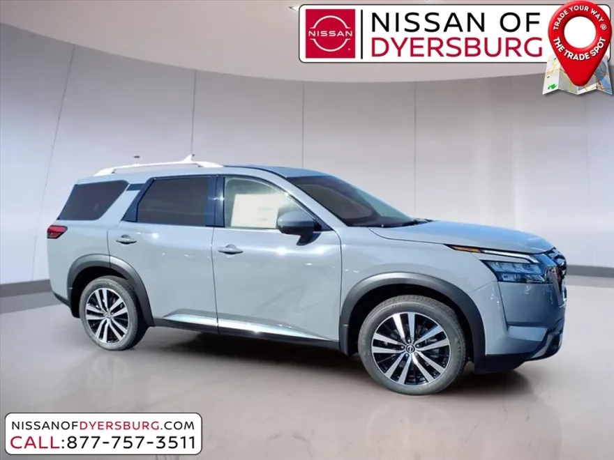 2025 Nissan Pathfinder Platinum photo 1