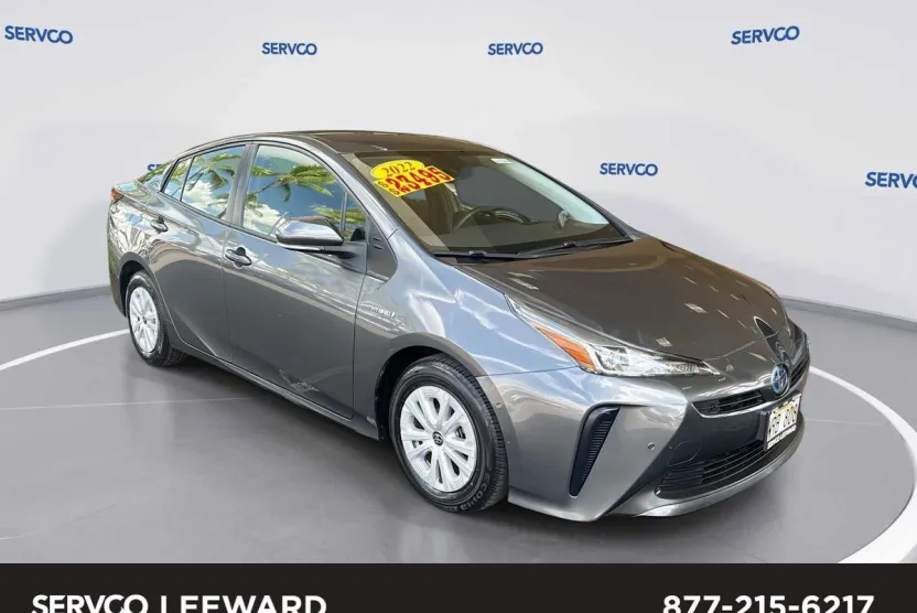 2022 Toyota Prius L Eco photo 1