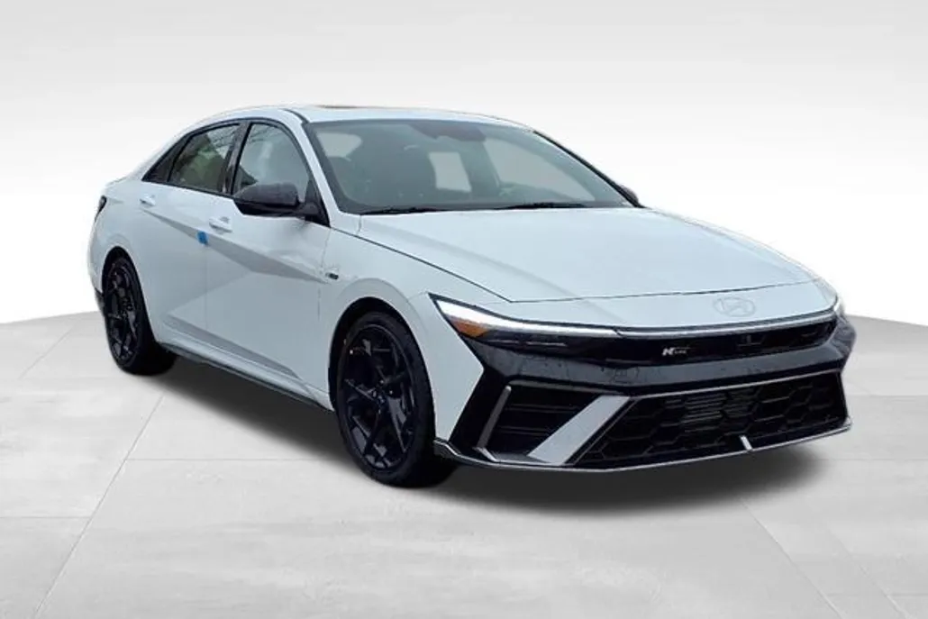 2025 Hyundai Elantra N Line photo 1