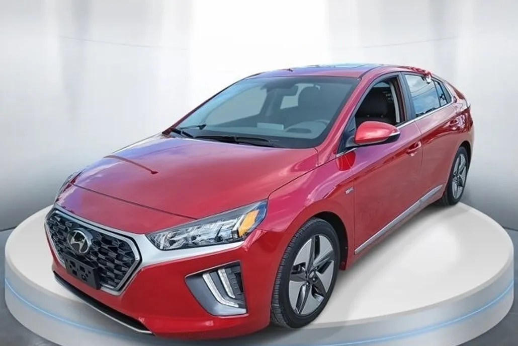 2020 Hyundai Ioniq SEL photo 1