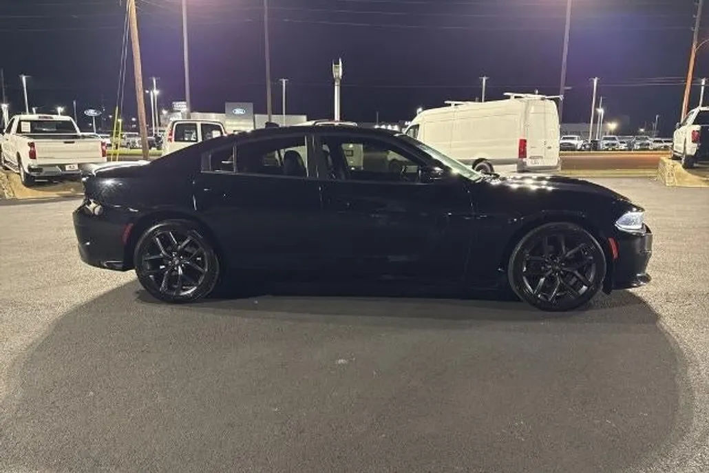 2022 Dodge Charger R/T photo 1