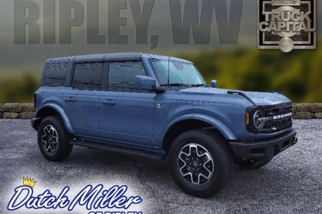 2024 Ford Bronco Outer Banks photo 1