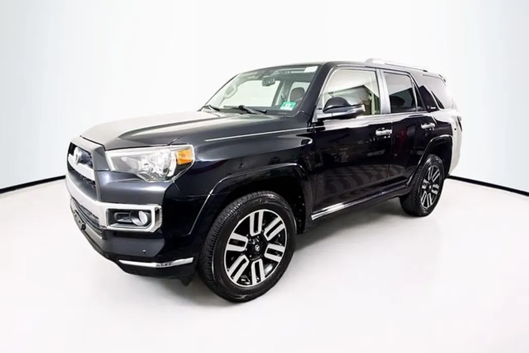 2018 Toyota 4Runner Limited photo 1