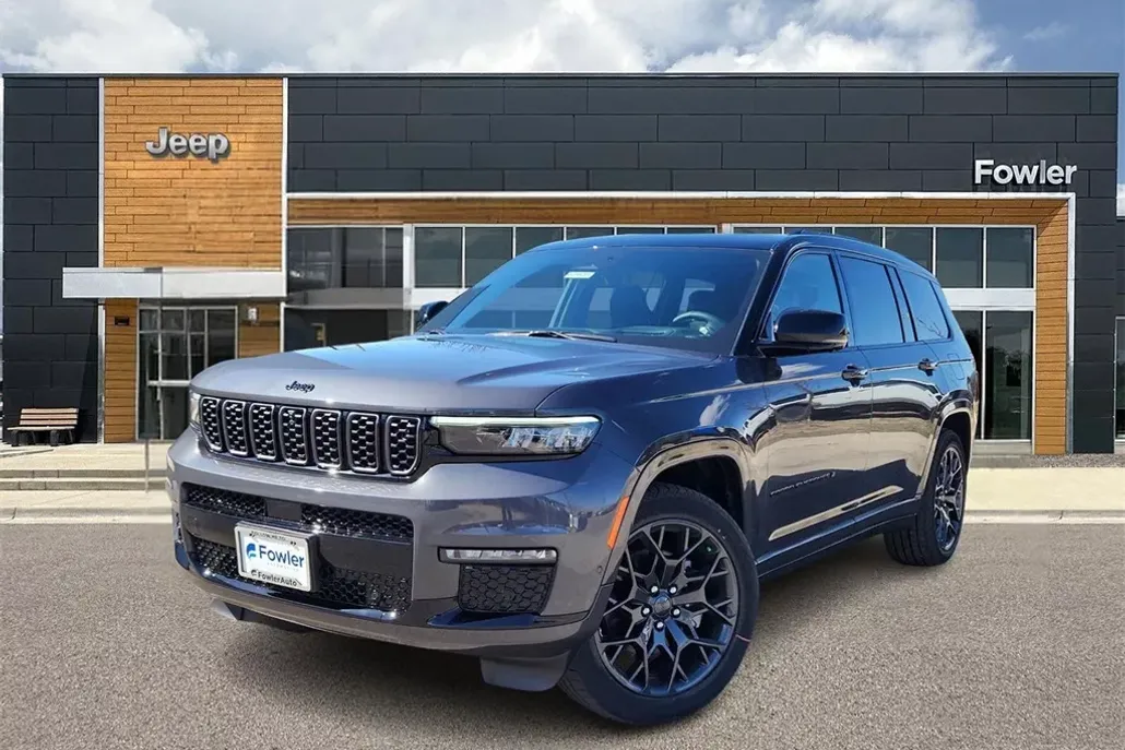 2025 Jeep Grand Cherokee L Summit photo 1