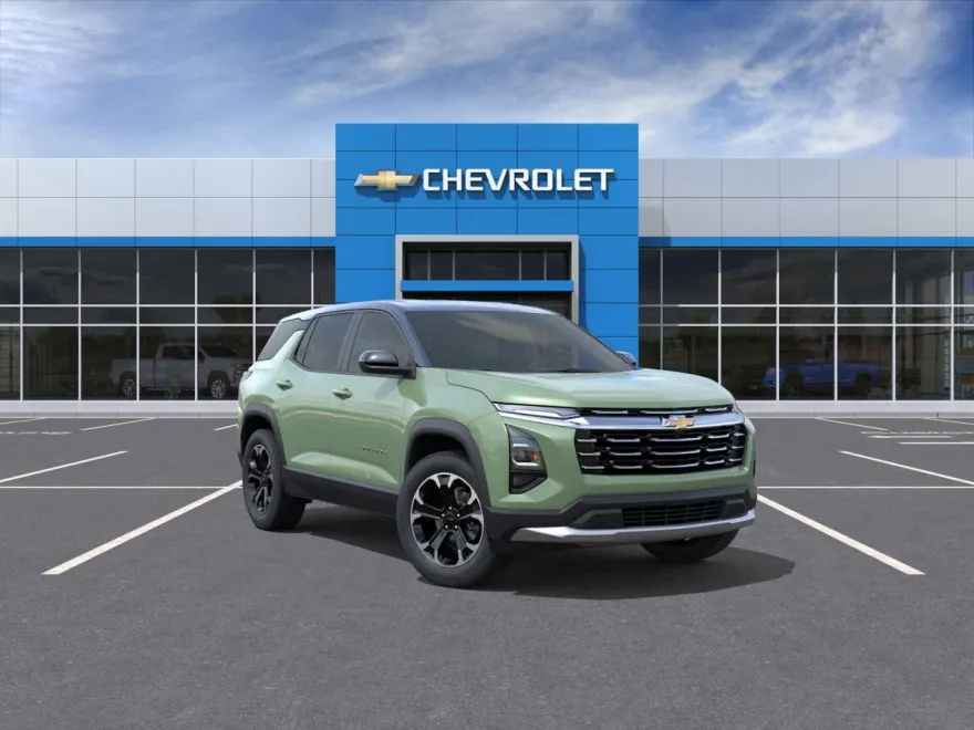 2026 Chevrolet Equinox LT photo 1