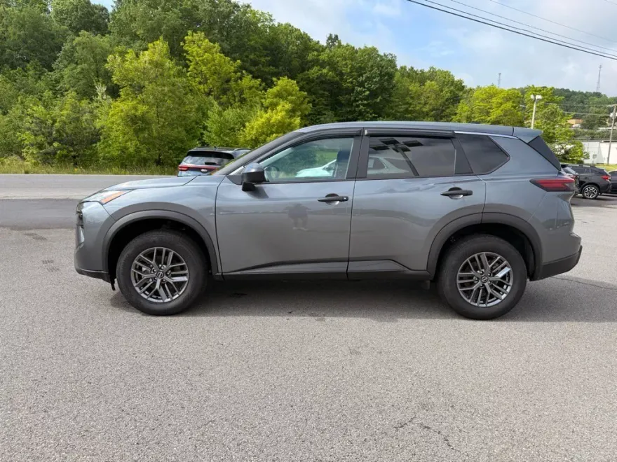 2025 Nissan Rogue S AWD photo 1