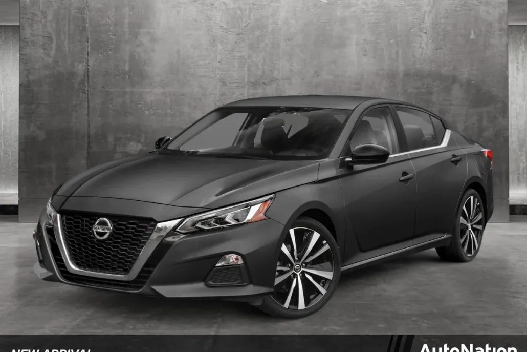2022 Nissan Altima 2.5 SR photo 1