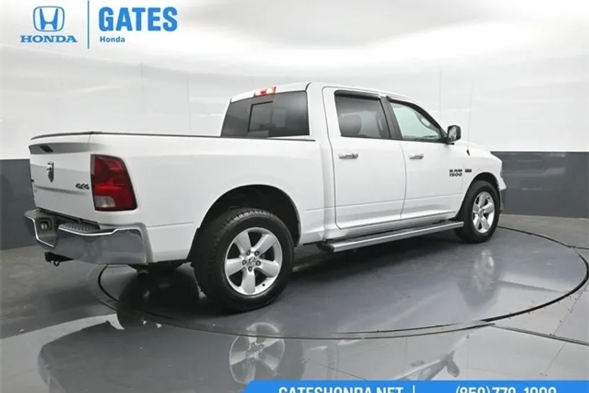 2018 Ram 1500 SLT photo 1