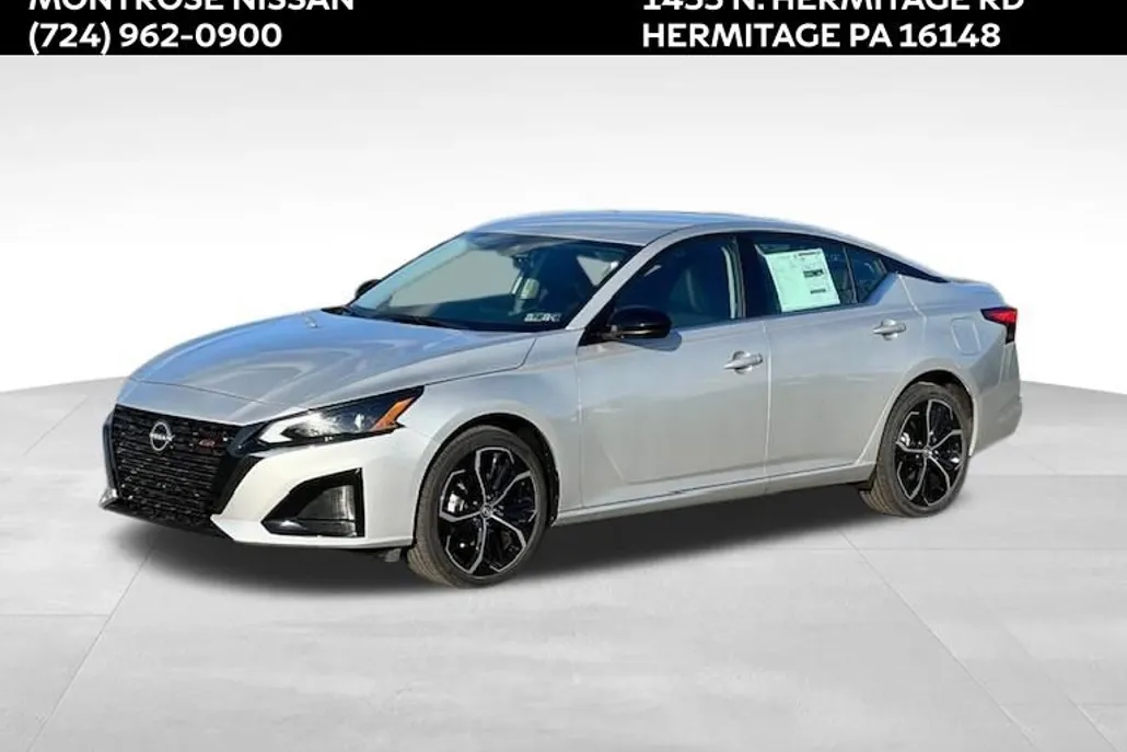 2025 Nissan Altima SR photo 1