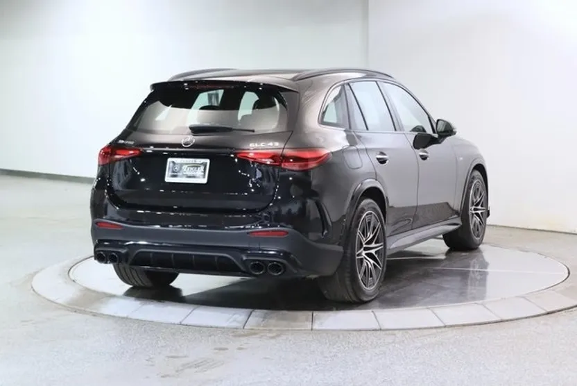 2024 Mercedes Benz GLC AMG 4MATIC photo 1