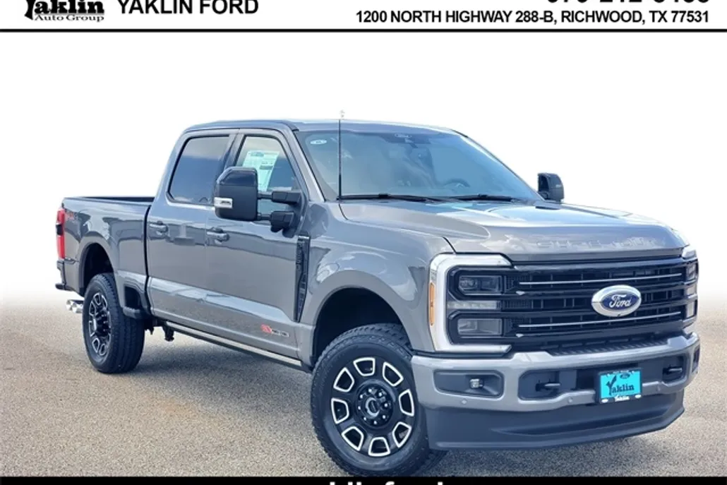 2025 Ford F-250 Platinum photo 1