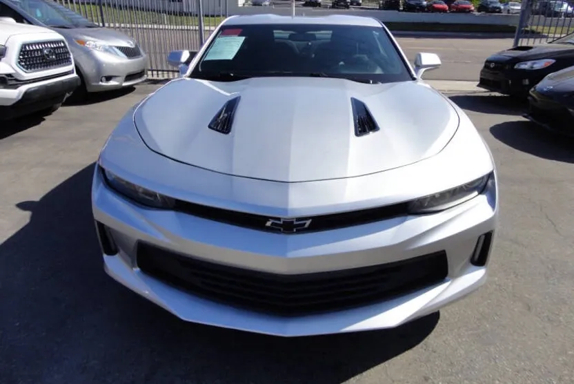 2016 Chevrolet Camaro Coupe 1LT photo 1