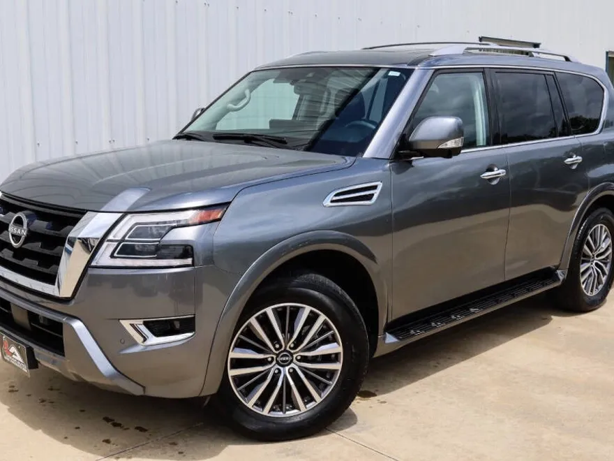 2024 Nissan Armada SL photo 1