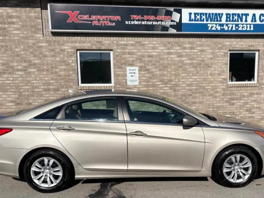 2011 Hyundai Sonata GLS photo 1