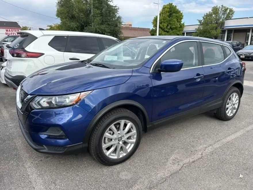 2021 Nissan Rogue Sport S photo 1