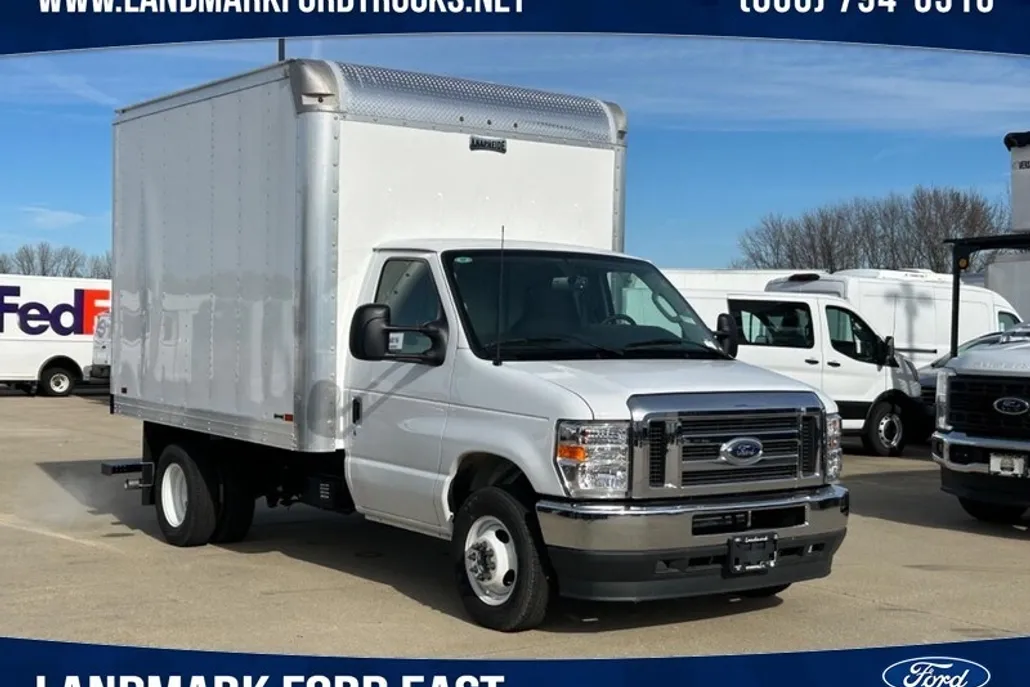 2024 Ford E-350 photo 1