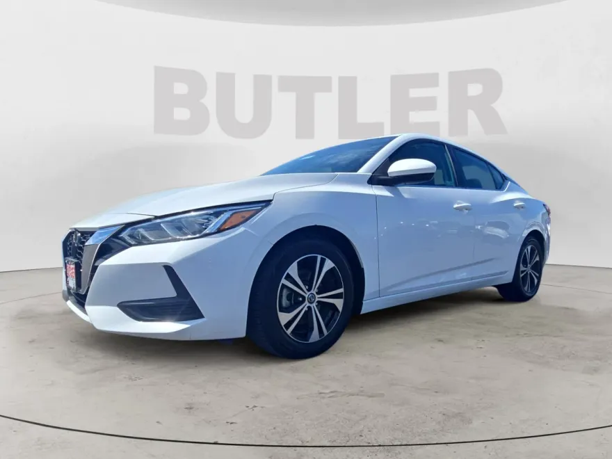 2022 Nissan Sentra SV photo 1