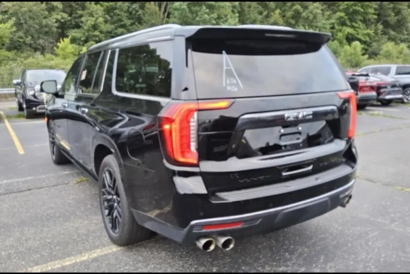 2024 Gmc Yukon XL Denali Ultimate photo 1