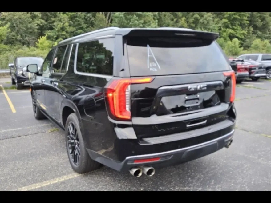 2024 Gmc Yukon XL Denali Ultimate photo 1