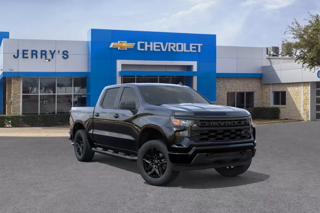 2026 Chevrolet Silverado 1500 Custom photo 1