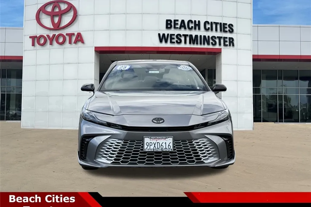 2025 Toyota Camry XSE photo 1