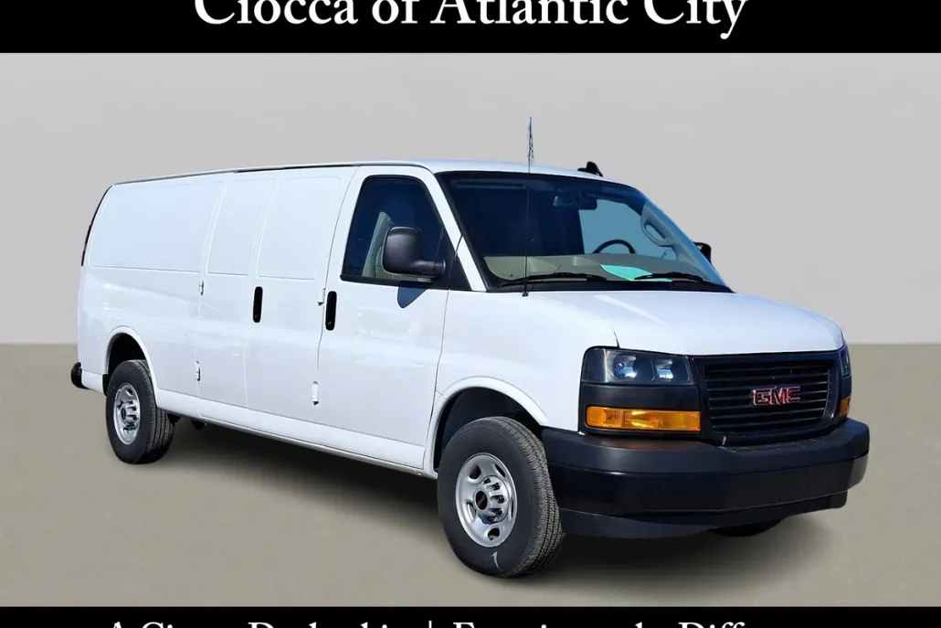 2024 Gmc Savana Cargo 2500 photo 1