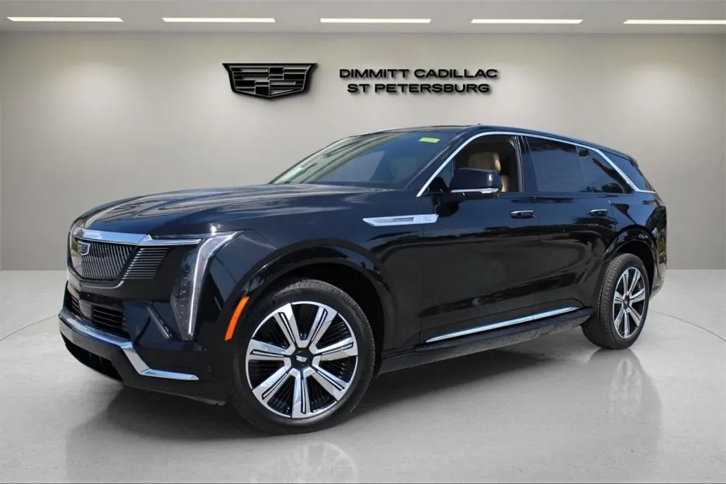 2025 Cadillac Escalade IQ Luxury photo 1