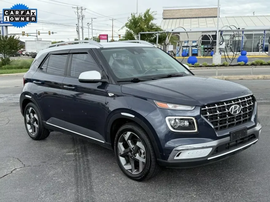 2022 Hyundai Venue SEL Limited photo 1